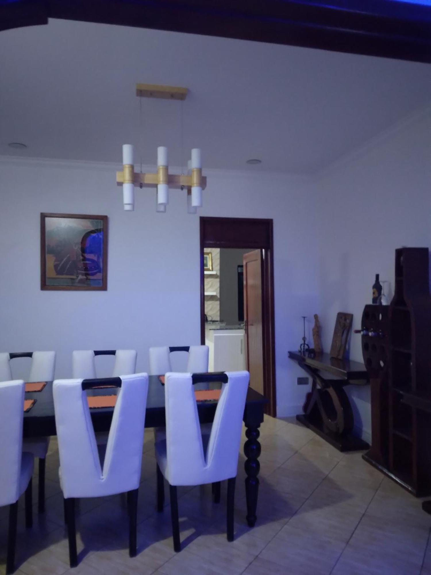 Sprunger Avenue - Tulia Homes Моши Екстериор снимка