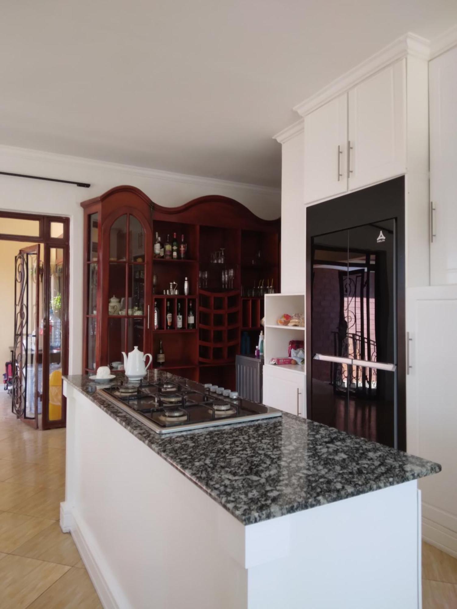 Sprunger Avenue - Tulia Homes Моши Екстериор снимка