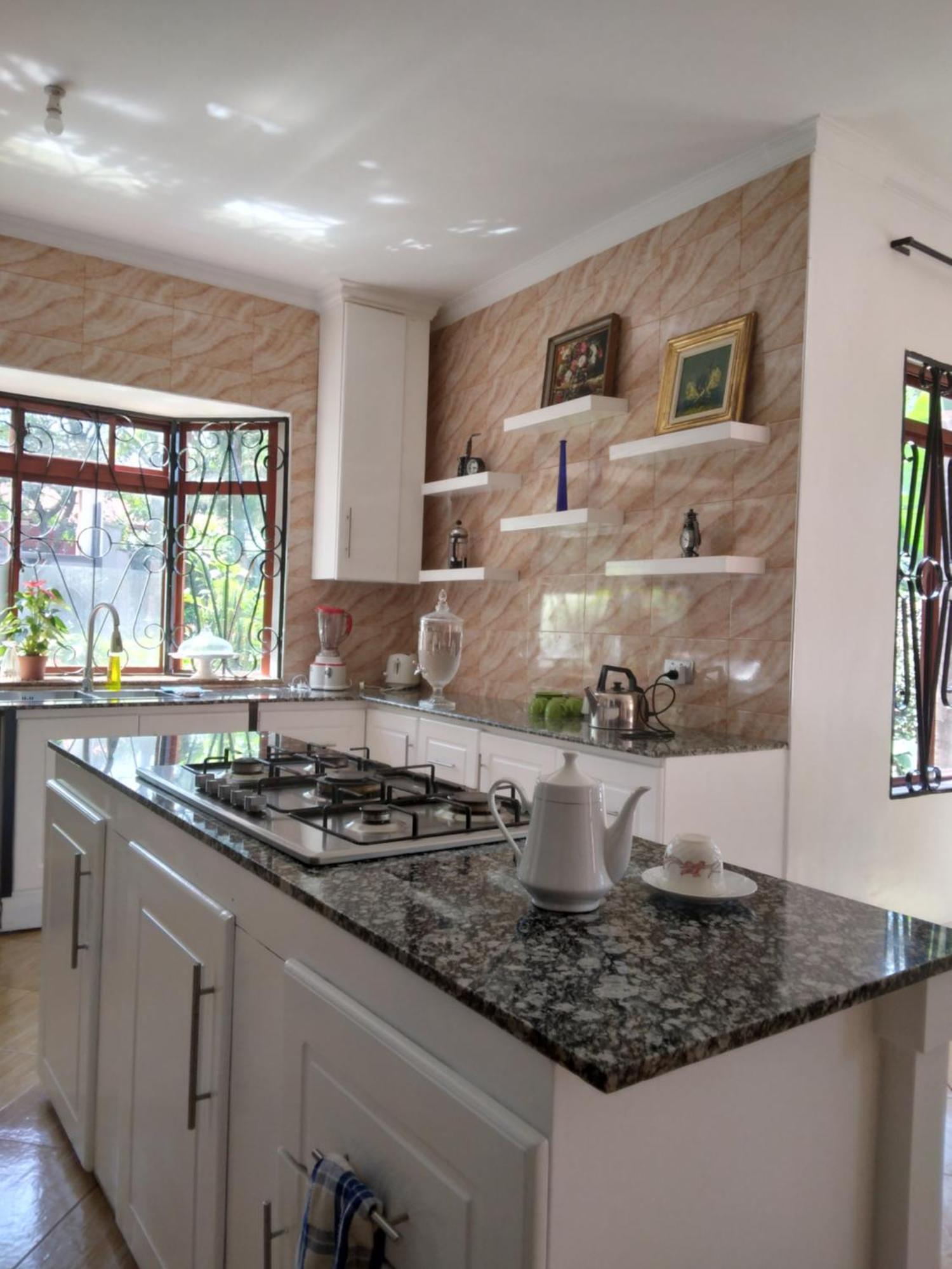 Sprunger Avenue - Tulia Homes Моши Екстериор снимка